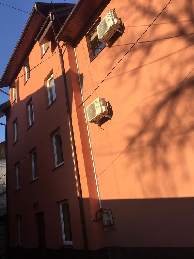 Mini-Hotel Megora Rakhiv Bagian luar foto