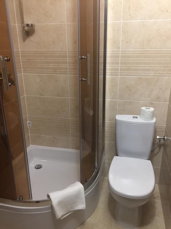 Mini-Hotel Megora Rakhiv Bagian luar foto
