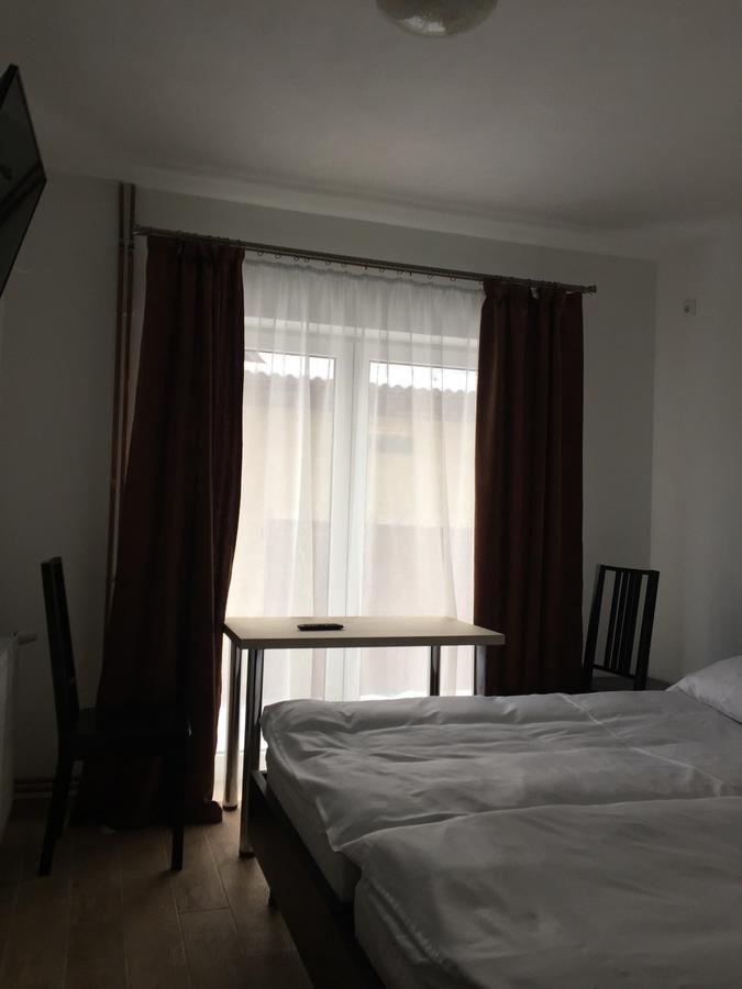 Mini-Hotel Megora Rakhiv Bagian luar foto